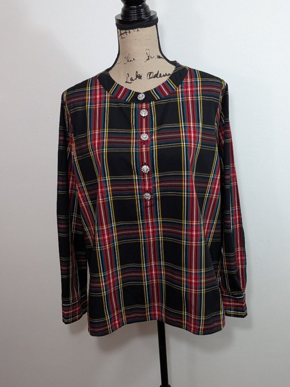 J CREW Women’s BD252 Black Jeweled Button Popover Top Stewart Tartan Plaid L